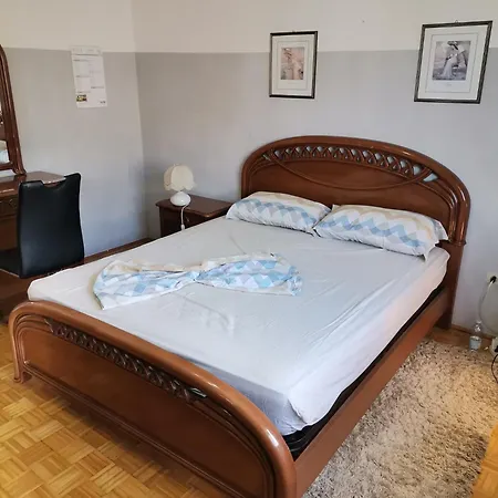 Πανσιόν Matrimoniale Con Ampio Armadio *