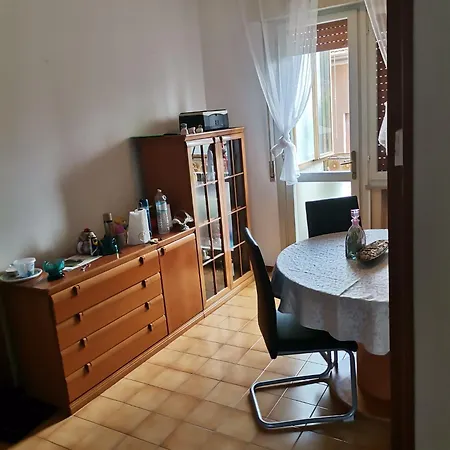 Matrimoniale Con Ampio Armadio Πανσιόν Pordenone